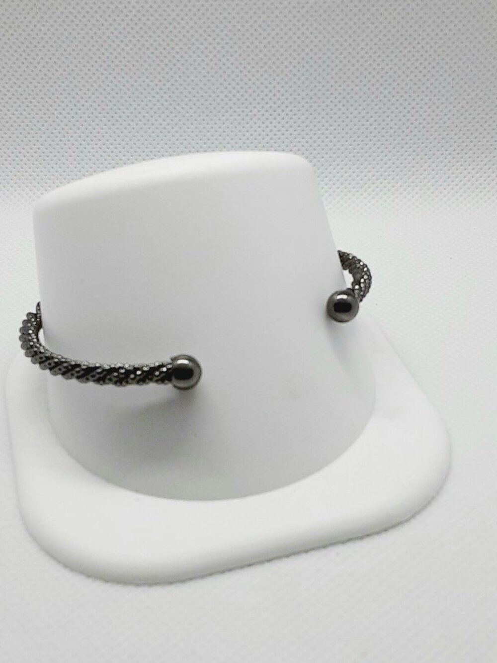 NEW twisted braid fashion cuff bracelet - Picture 3 of 11